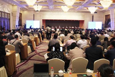 智慧教育新篇章 全國館長會議引領未來，萬朋科技展位獲中央電教館館長視察認可